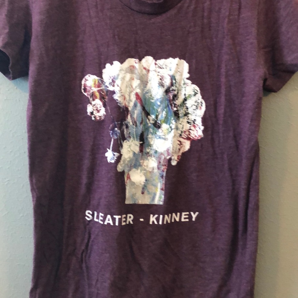 Sweater-Kinney No Cities to Love T-shirt